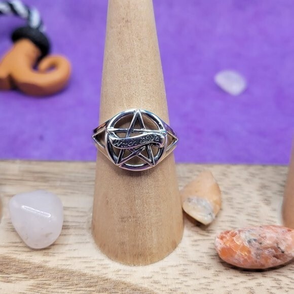 Pentacle Witch Diva Sterling Silver Ring, Sizes 5, 7 and 8 - Picture 2 of 6